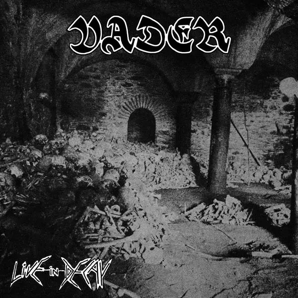 Cover Live in Decay